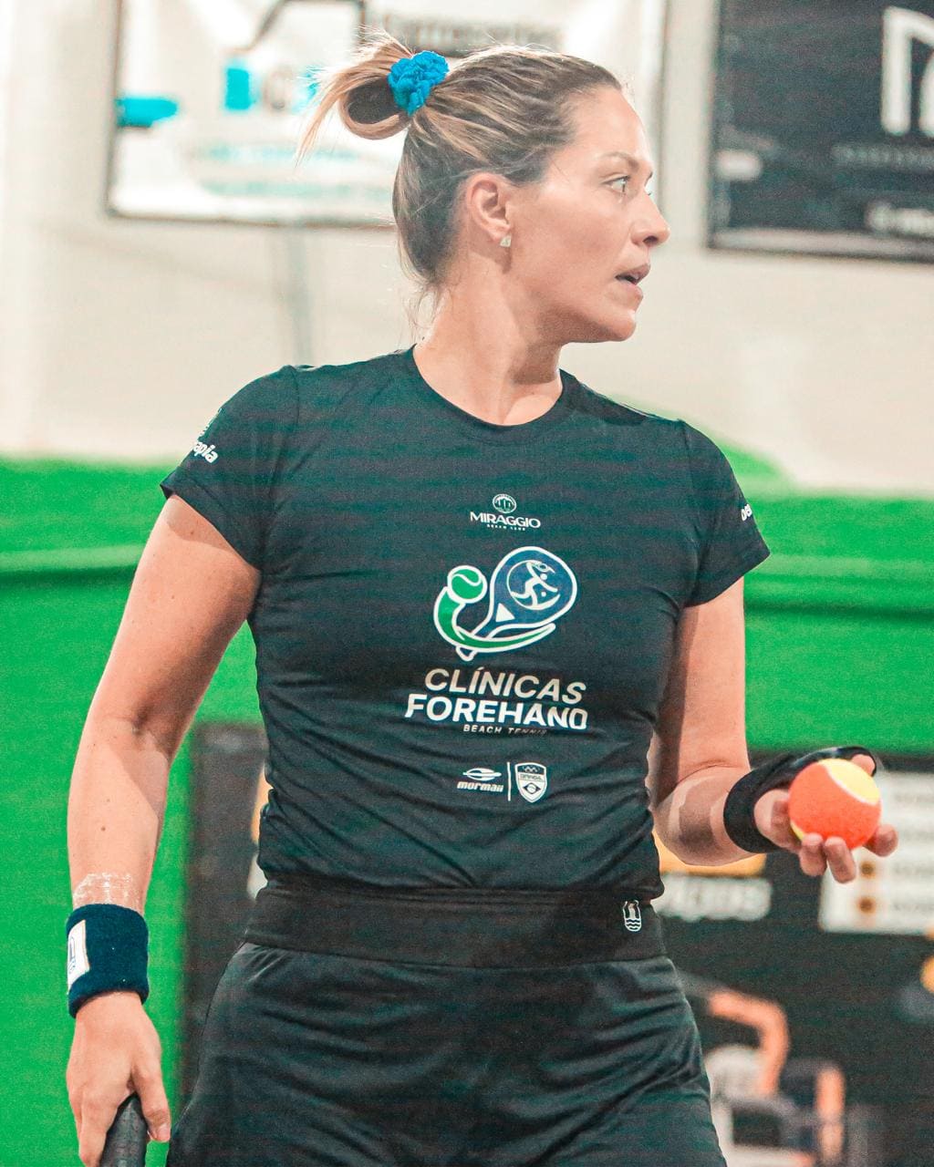 Dra. Agnella Massara e Forehand Beach Tennis