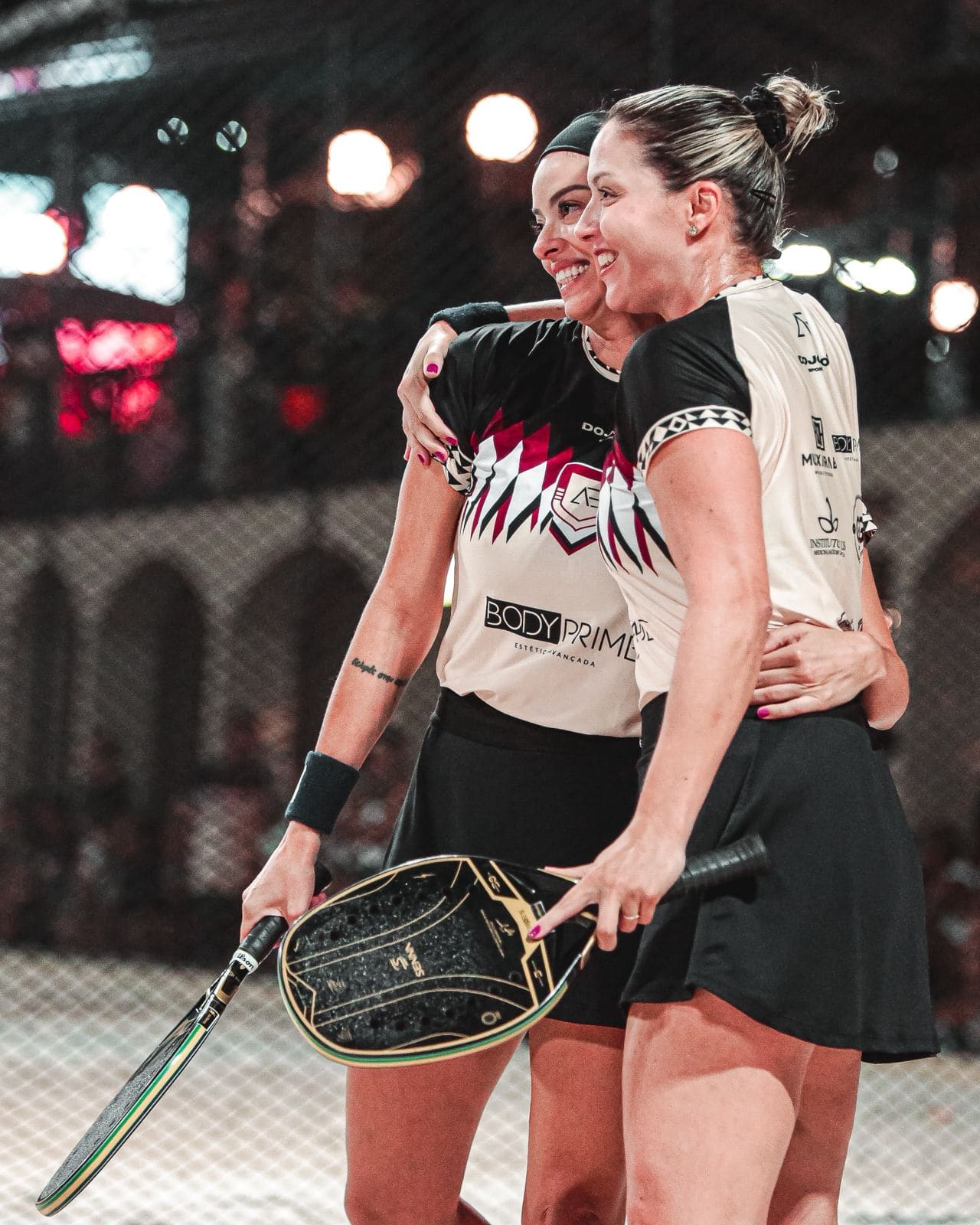 Dra. Agnella Massara e Forehand Beach Tennis